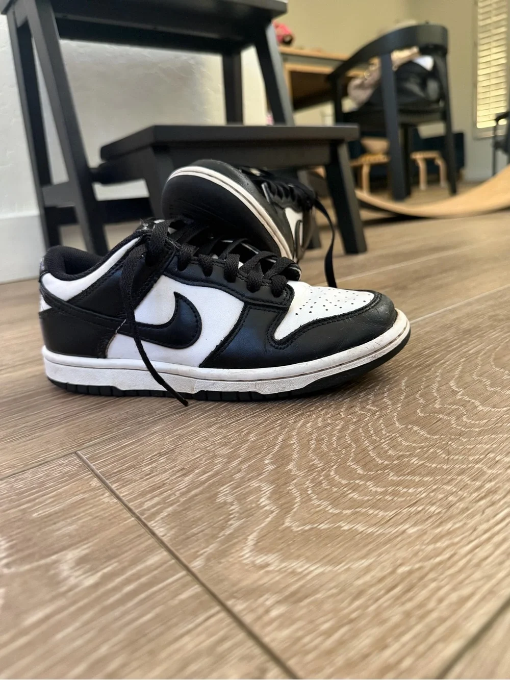 Youth Nike Low-Top Sneakers in Black and White Pandas